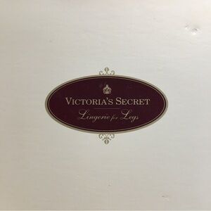 Victoria’s Secret Lycra Sheer Stockings Red Tall  Vintage Gold Crown Label